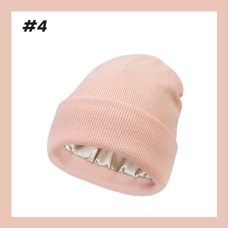 Seidengefütterte Strickmütze für den Winter