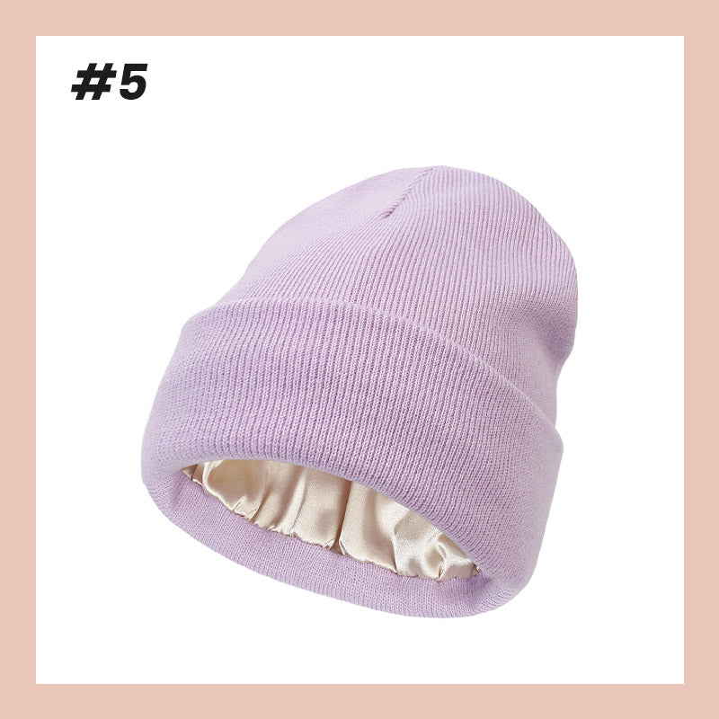 Seidengefütterte Strickmütze für den Winter