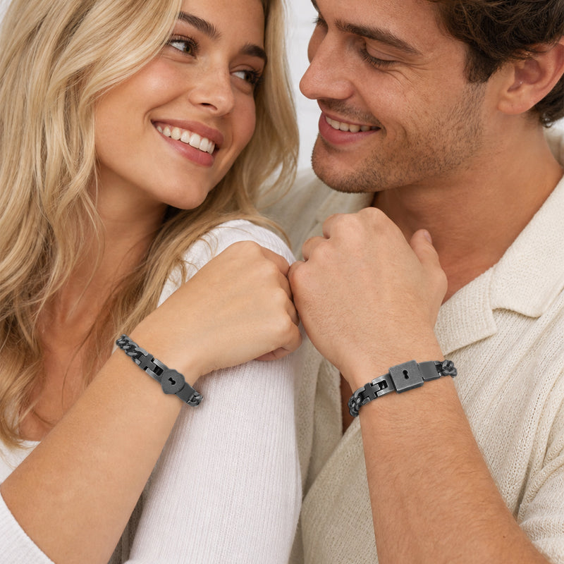Paararmband mit herzförmigem Vorhängeschloss