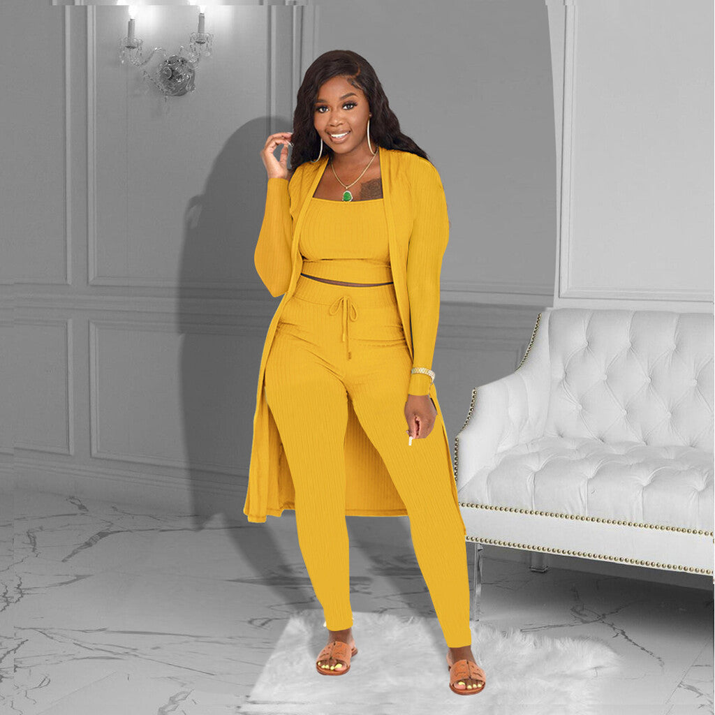 💎 Lässiges 3-teiliges Strick-Set – Kurzes Oberteil, langer Cardigan und eng anliegende Hose | Weich, dehnbar und trendy 🧶