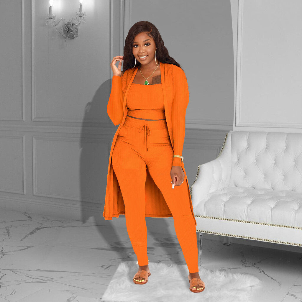 💎 Lässiges 3-teiliges Strick-Set – Kurzes Oberteil, langer Cardigan und eng anliegende Hose | Weich, dehnbar und trendy 🧶