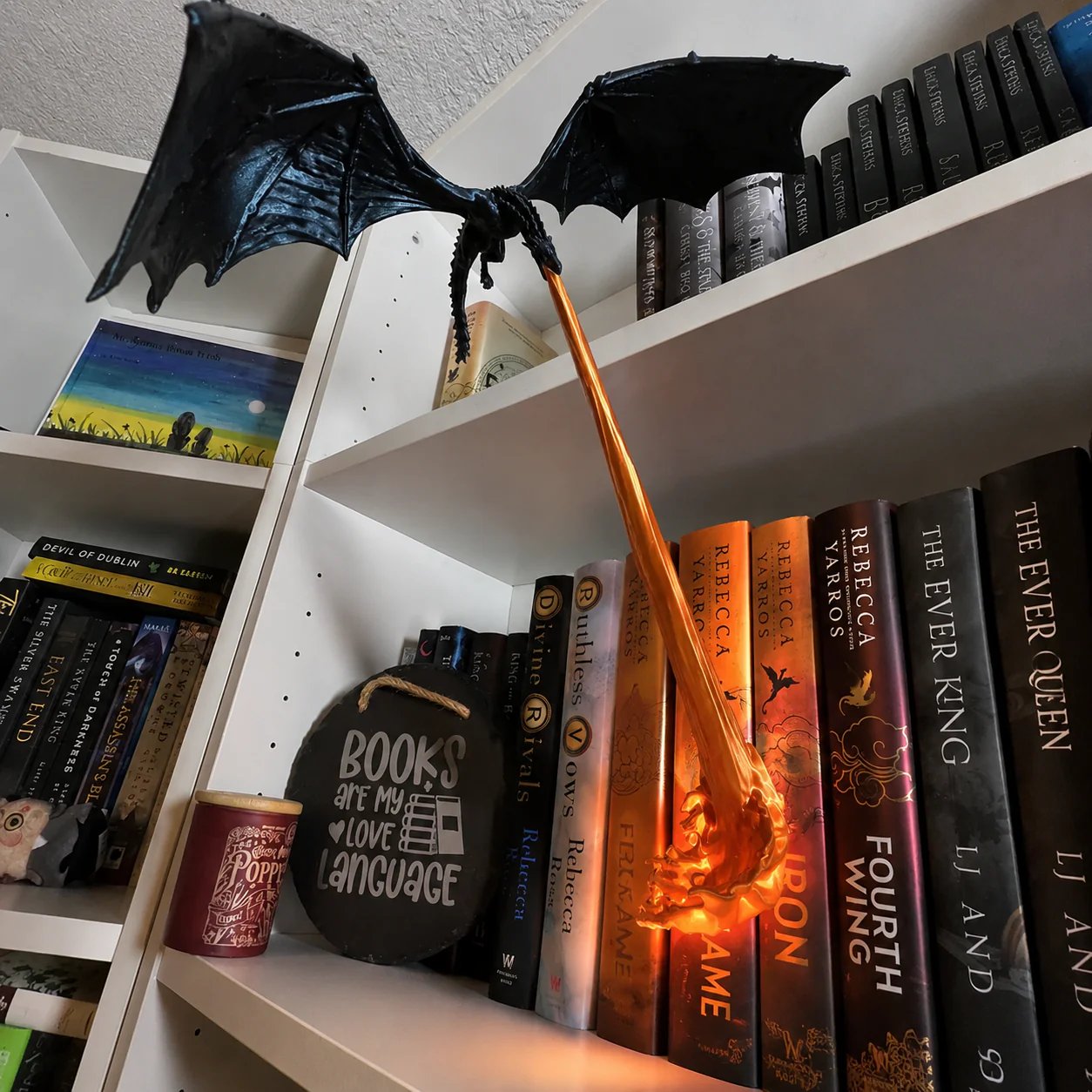 🐉 Feuer speiende Drachen-Regaldekoration-Lampe + LED-Flammenbeleuchtungsset