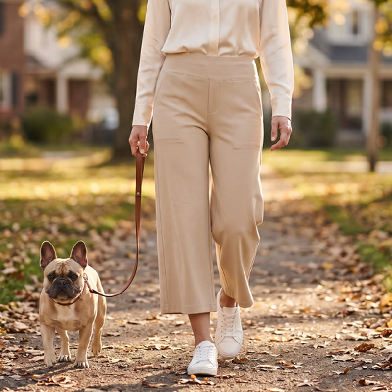 Damen-Hose mit hoher Taille, aus Stretchstoff und in verkürzter Länge
